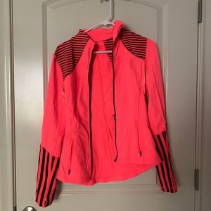 Lululemon size 6 define jacket orange. Perfect condition no rips or holes.